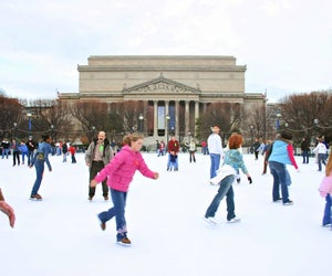 Skate in the shadow of the National Gallery of Art. Photo by Elvert Barnes/CC BY 2.0