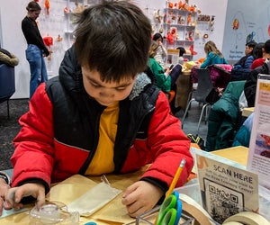 Tiny Picassos can enjoy different activities every day at the Art Institute’s Family Room. Photo by Maureen Wilkey, for Mommy Poppins