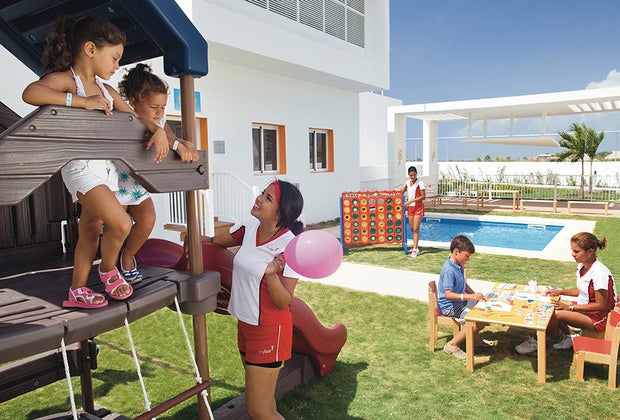 Hotel Riu Playa Blanca: All-Inclusive Resorts with Packages for Families