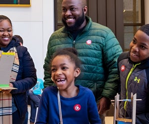 Build your own structures together at Chicago Architecture Center's Family Day. Photo by Anna Munzesheimer