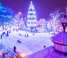 Leavenworth, WA transforms itself into a snow globe at Christmastime. Photo courtesy of the Leavenworth Chamber of Commerce 